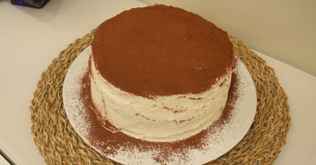 keto-tort-biskvitnyj-shokoladno-kokosovyj