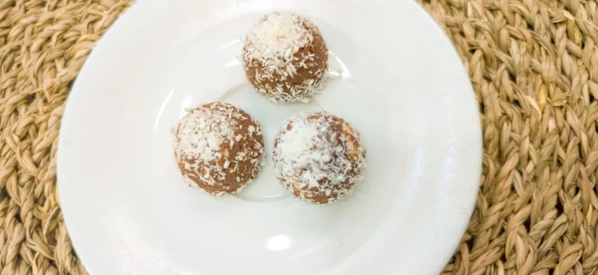 Сливочные конфеты с кокосовой стружкой