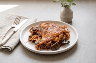 окорочка на сковороде без кости с хрустящей кожей и томатным соусом